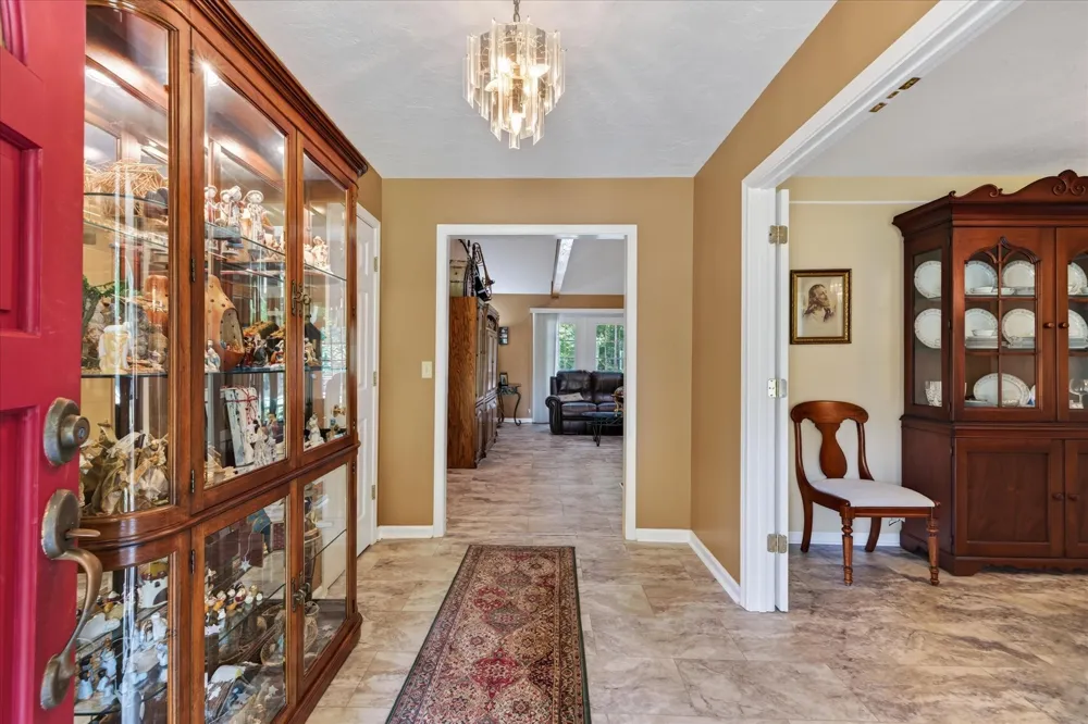 175 Castleton Cv Paris, TN 38242