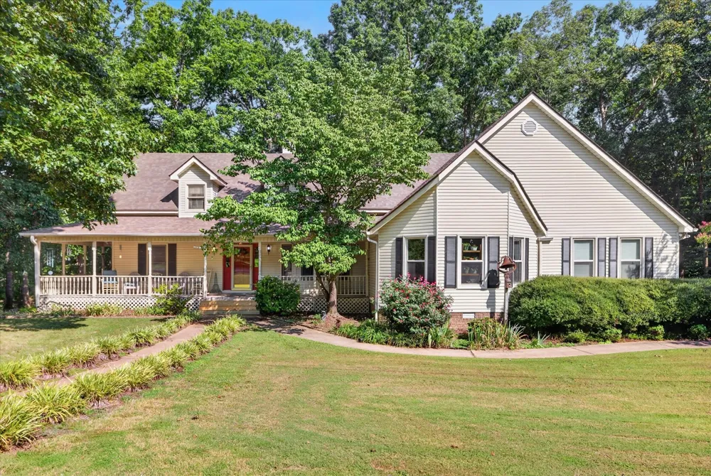 175 Castleton Cv Paris, TN 38242