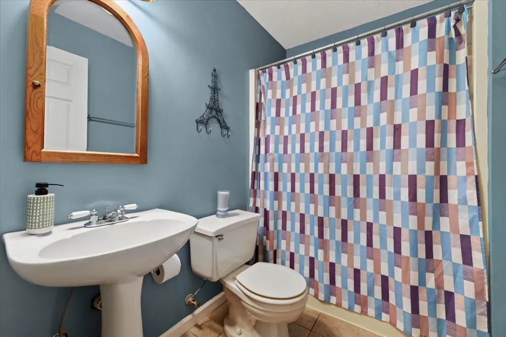 175 Castleton Cv Paris, TN 38242