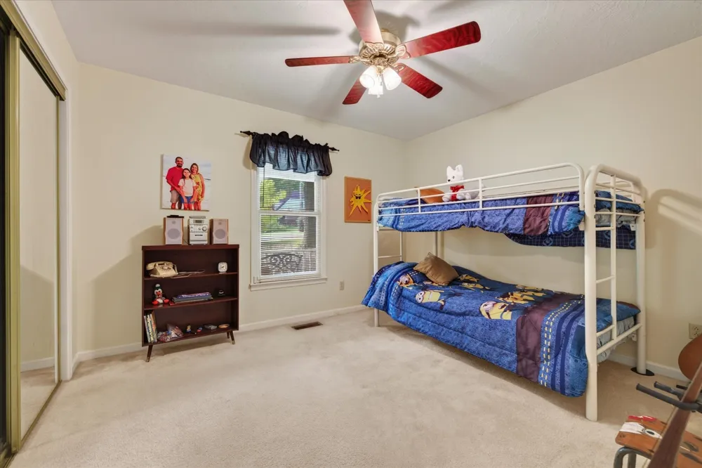 175 Castleton Cv Paris, TN 38242