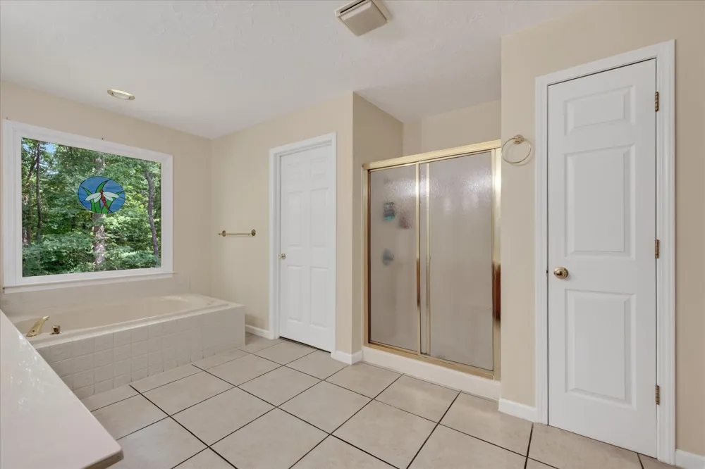 175 Castleton Cv Paris, TN 38242
