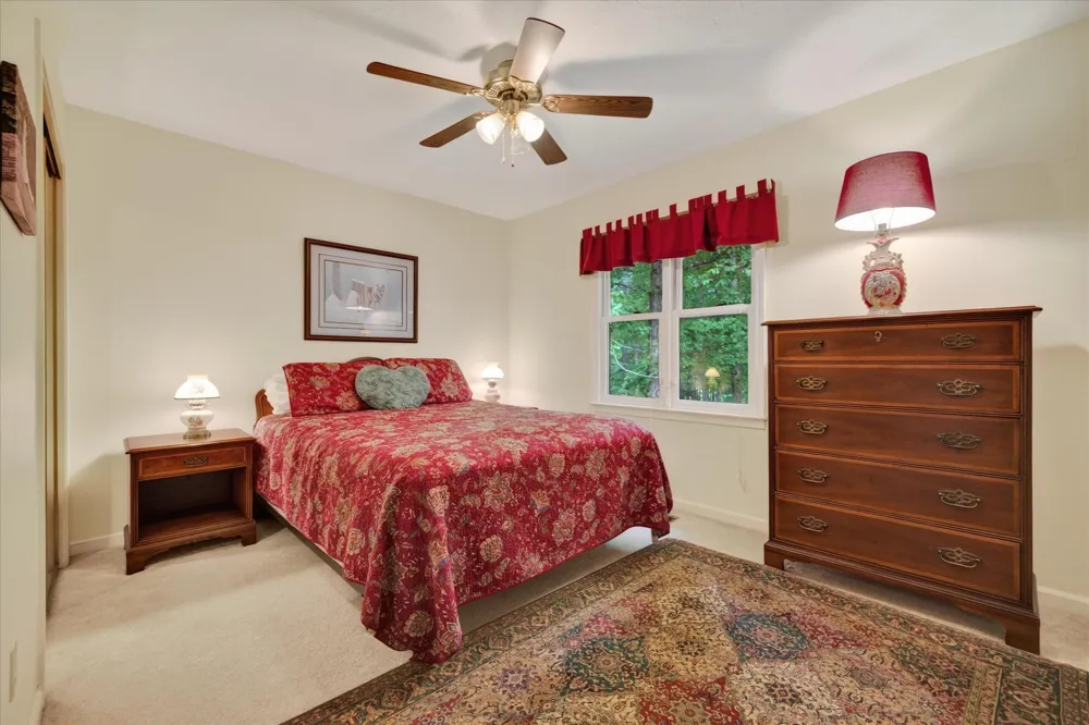 175 Castleton Cv Paris, TN 38242