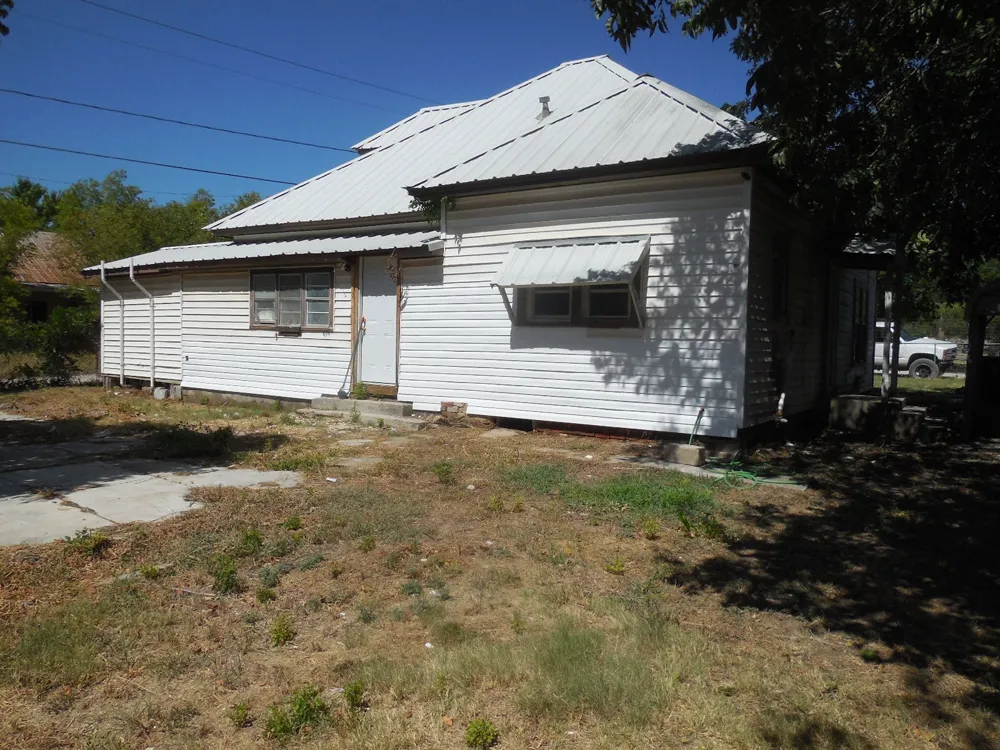 420 S Marston Street Ranger, TX 76470