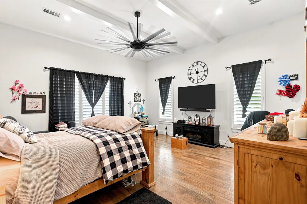 2080 Holt Way Grapevine, TX 76051