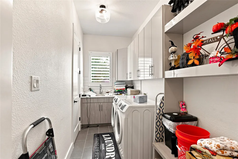2080 Holt Way Grapevine, TX 76051