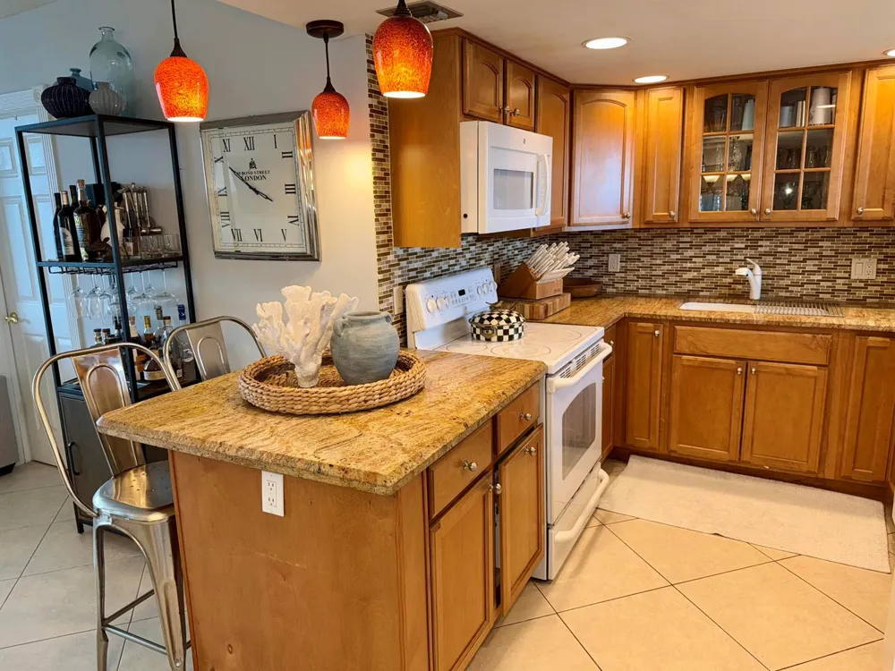336 Golfview Road #718 North Palm Beach, FL 33408