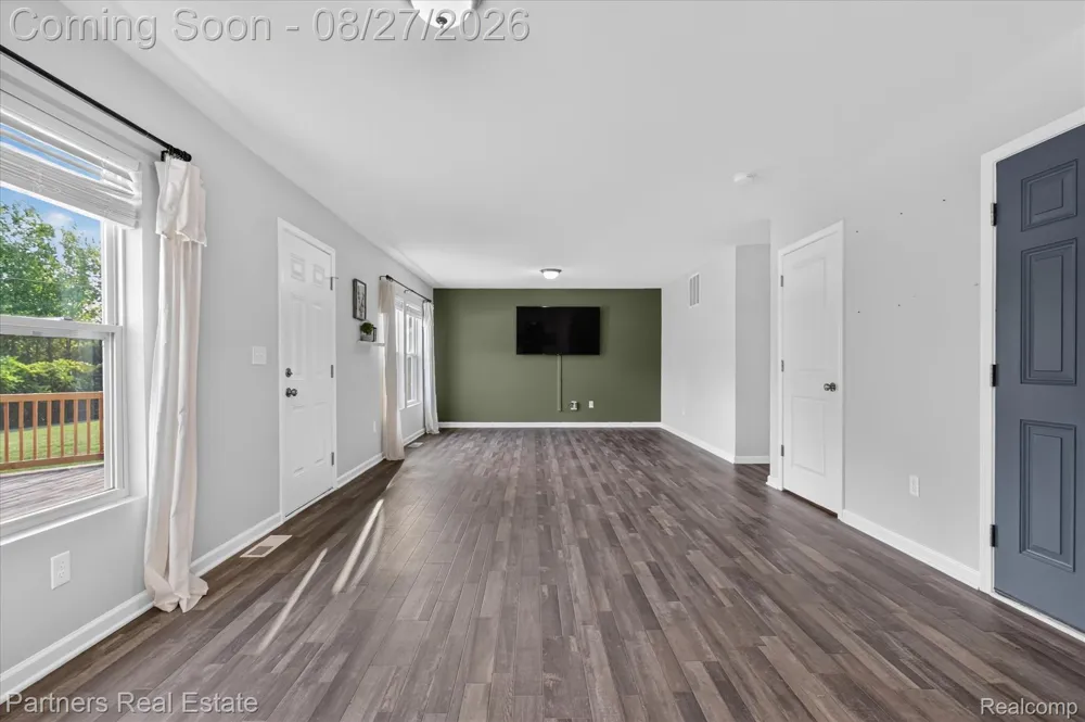 424 Saddlebrook Drive Linden City, MI 48451