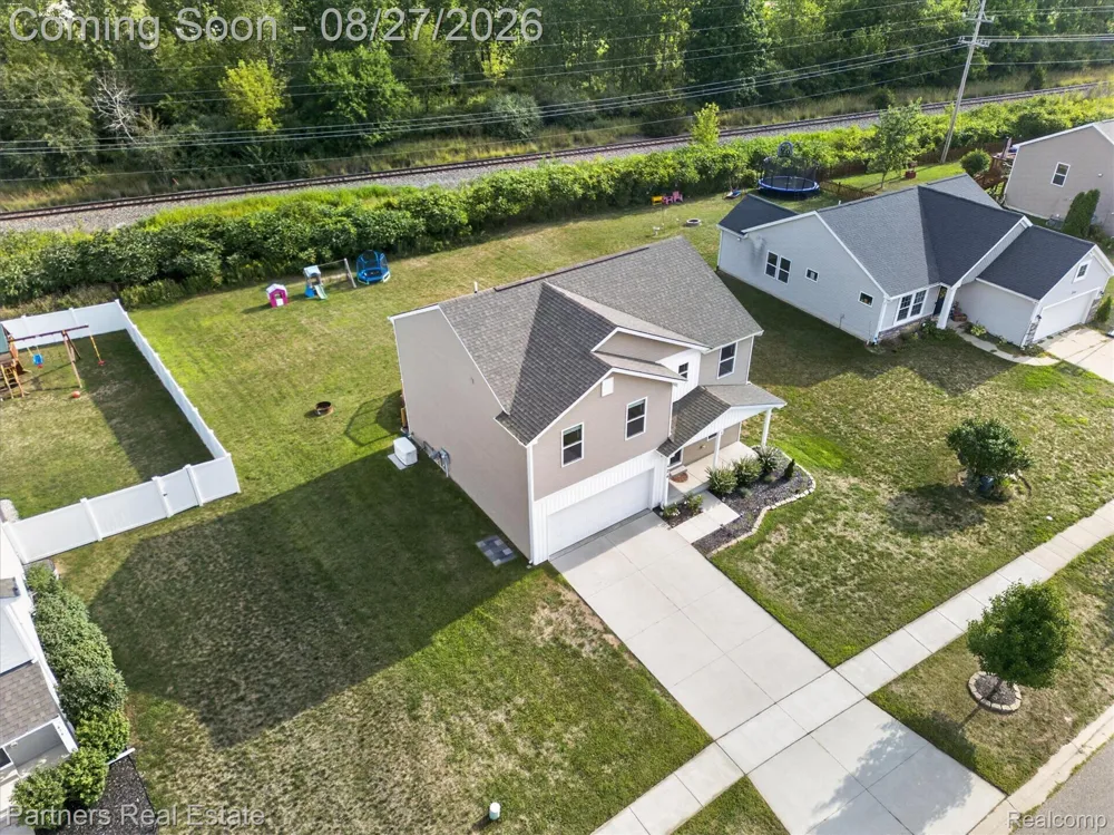 424 Saddlebrook Drive Linden City, MI 48451