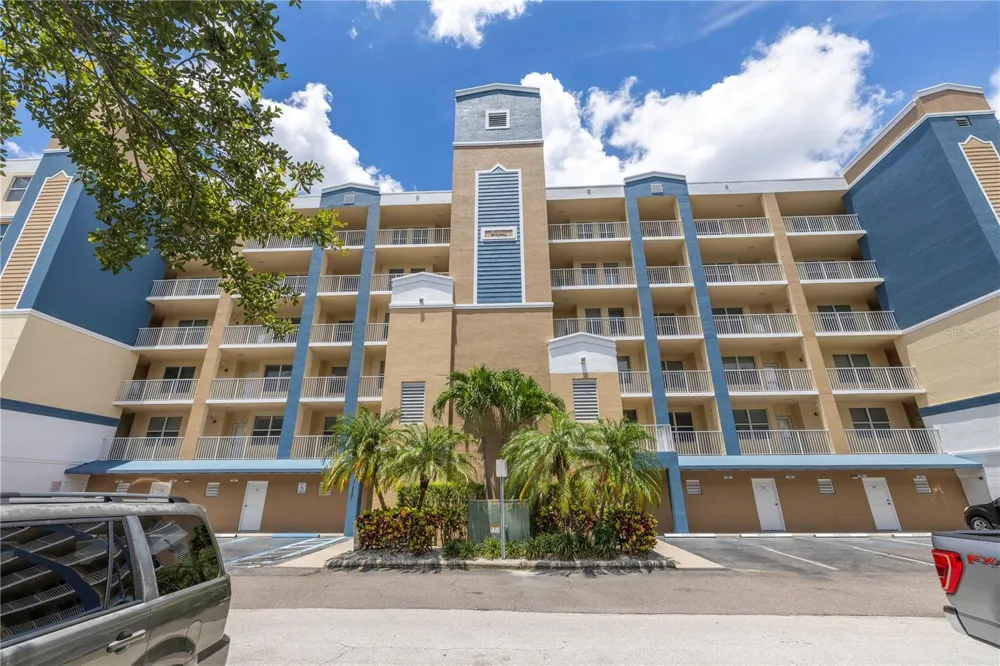 960 STARKEY ROAD #2202 Largo, FL 33771