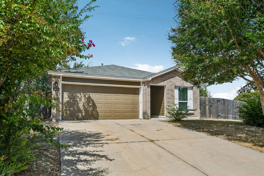 1611 Lantern Light Drive Round Rock, TX 78681