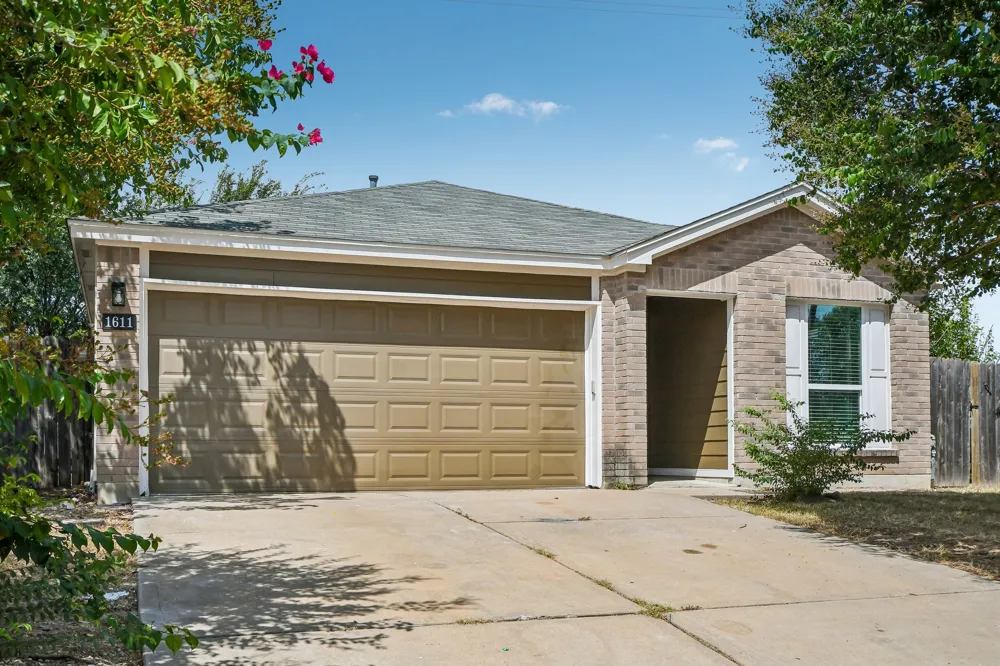 1611 Lantern Light Drive Round Rock, TX 78681