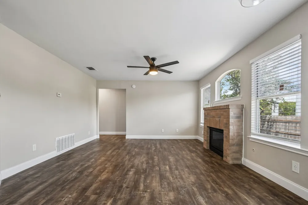1611 Lantern Light Drive Round Rock, TX 78681
