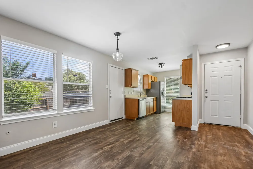 1611 Lantern Light Drive Round Rock, TX 78681