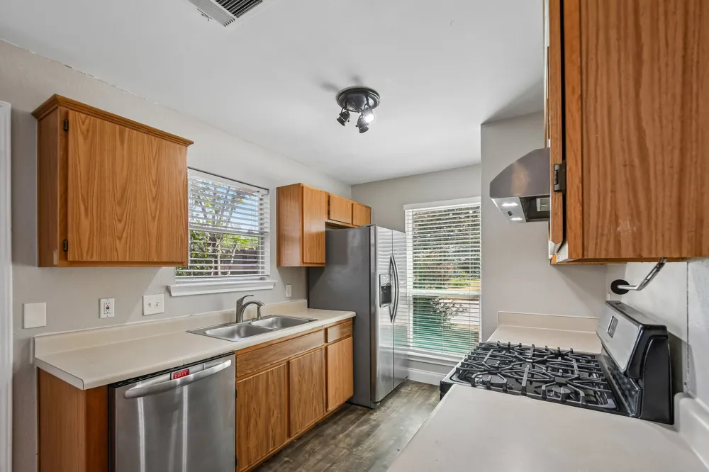 1611 Lantern Light Drive Round Rock, TX 78681