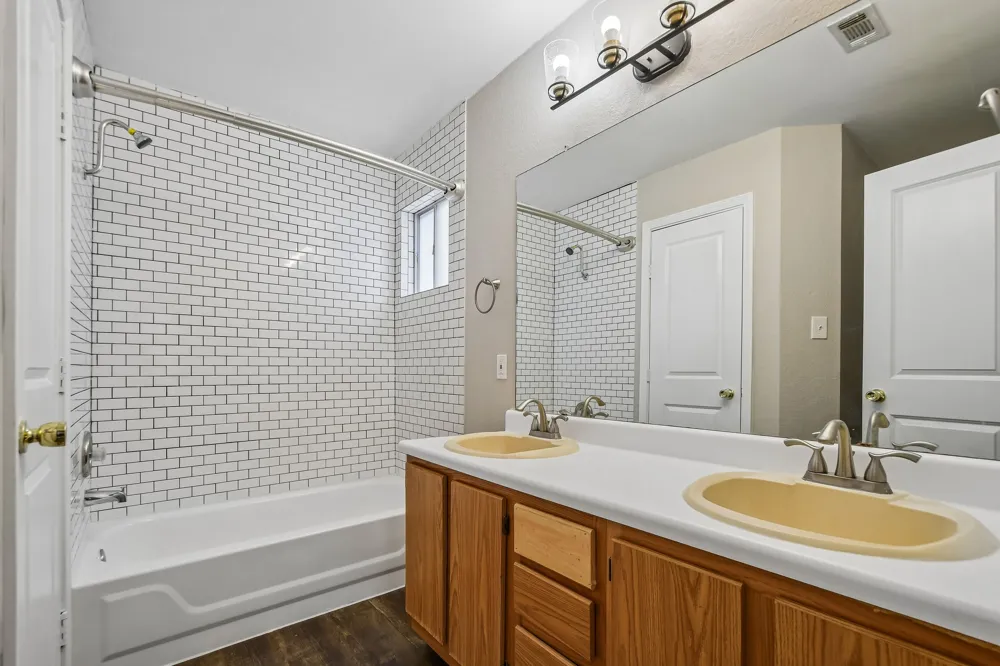 1611 Lantern Light Drive Round Rock, TX 78681