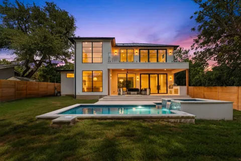 4700 Banister Lane
