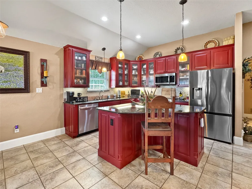 7205 Muirfield Drive Cleburne, TX 76033