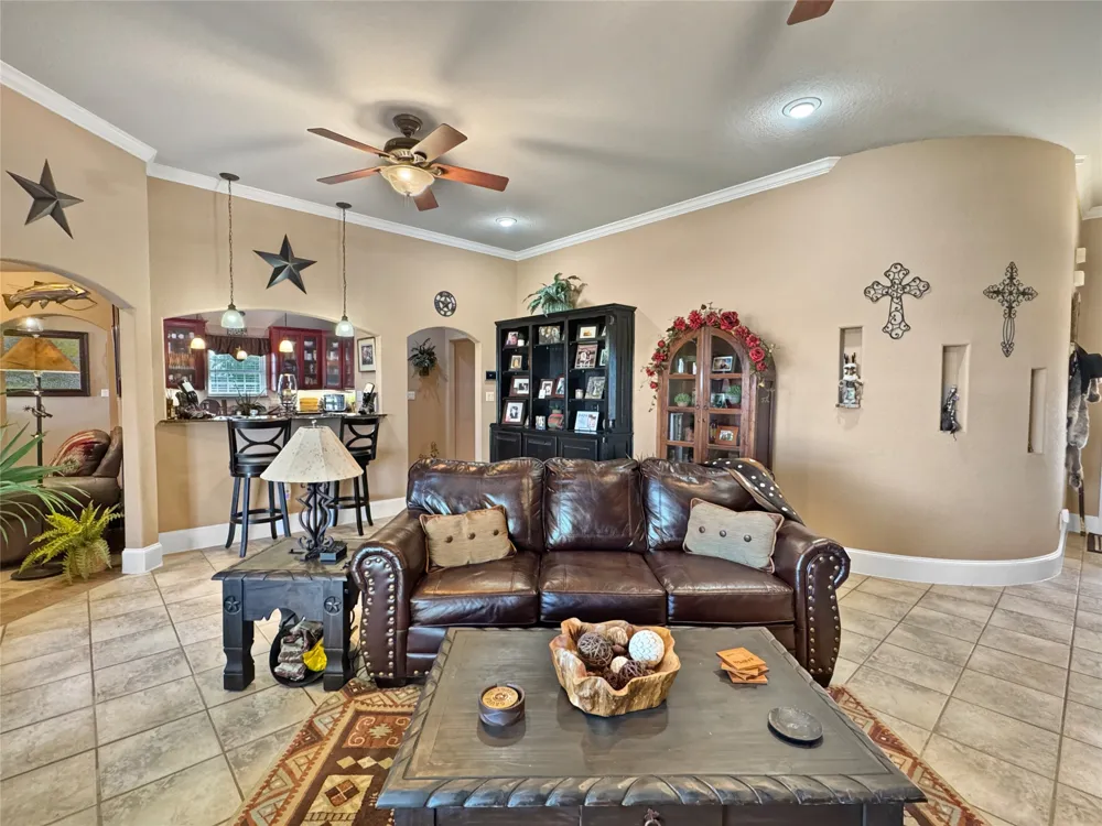 7205 Muirfield Drive Cleburne, TX 76033