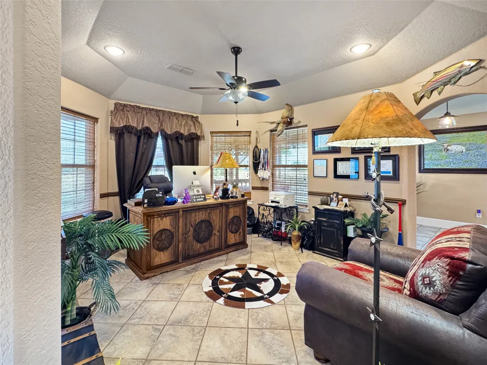 7205 Muirfield Drive Cleburne, TX 76033