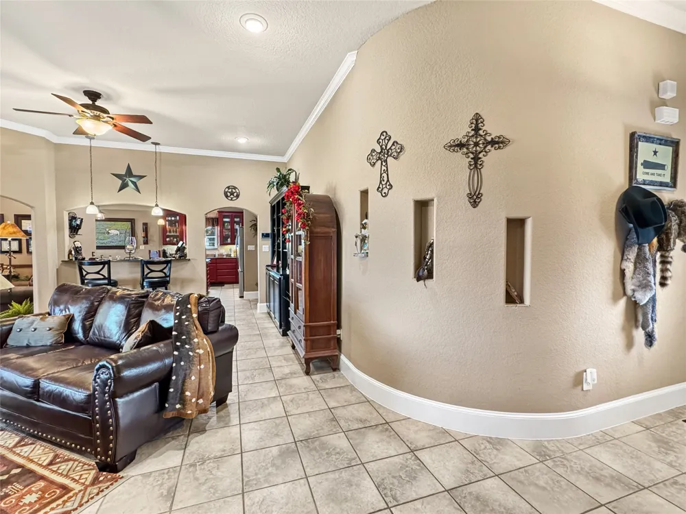 7205 Muirfield Drive Cleburne, TX 76033