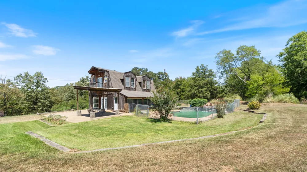 8266 Fm 17 Grand Saline, TX 75140