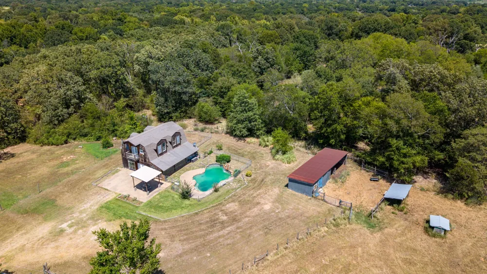 8266 Fm 17 Grand Saline, TX 75140