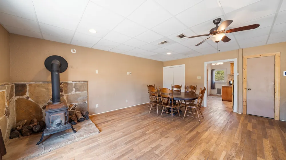 8266 Fm 17 Grand Saline, TX 75140