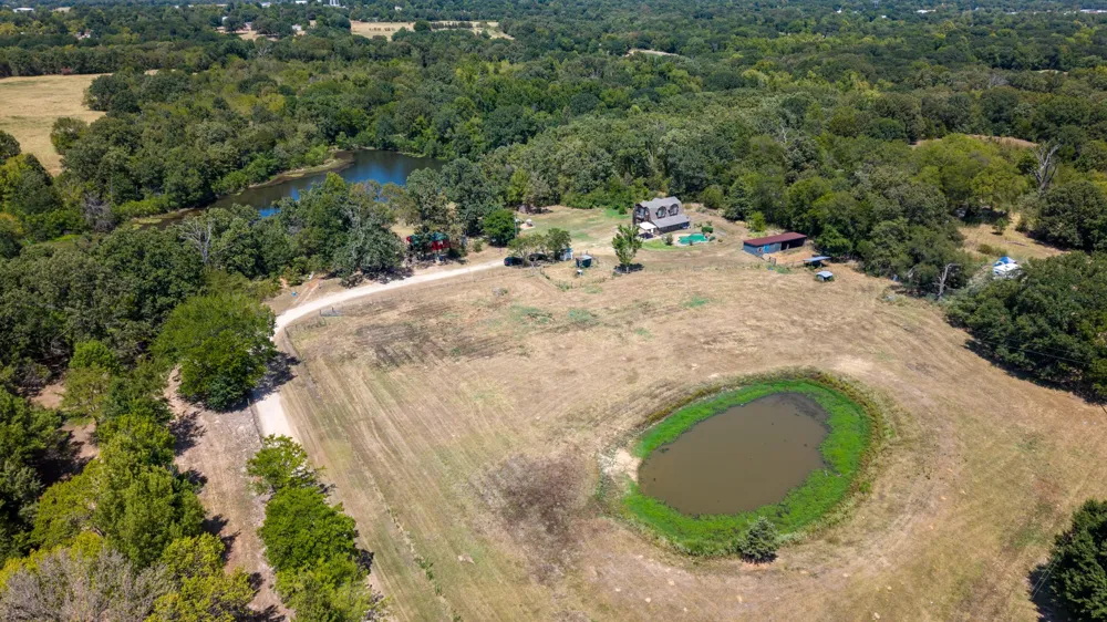 8266 Fm 17 Grand Saline, TX 75140