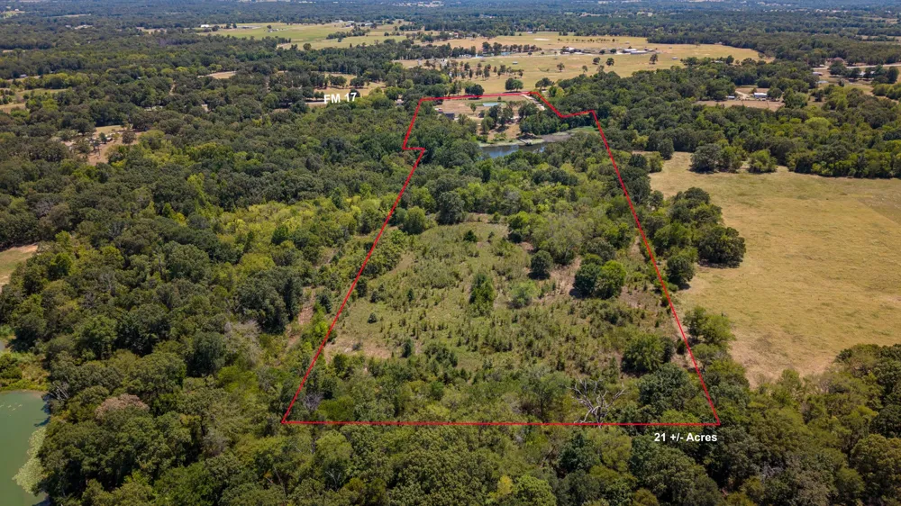 8266 Fm 17 Grand Saline, TX 75140