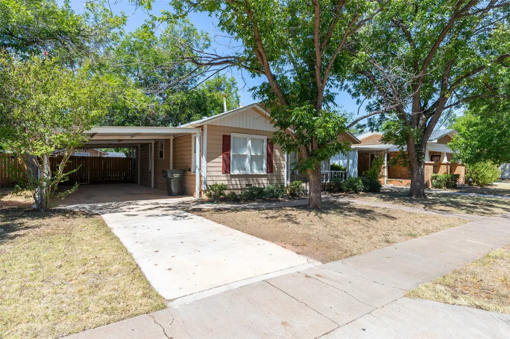 1010 Albany Street Abilene, TX 79605