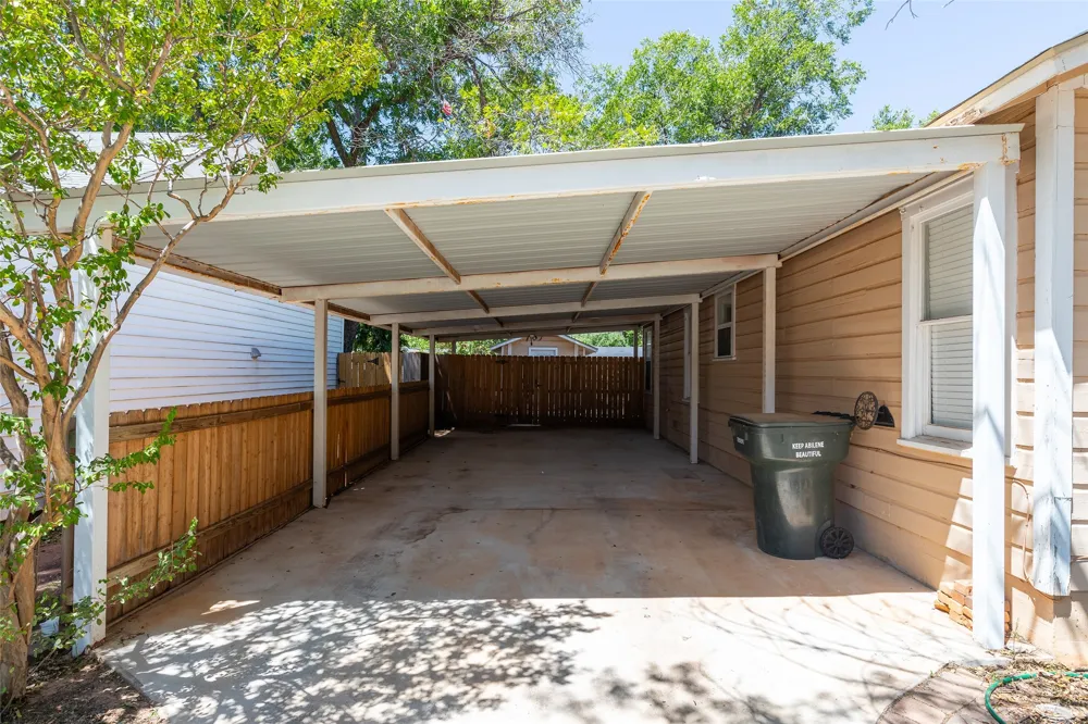 1010 Albany Street Abilene, TX 79605