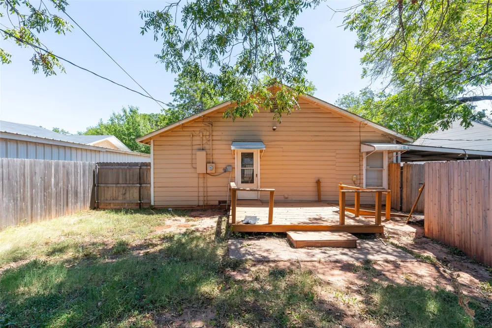 1010 Albany Street Abilene, TX 79605