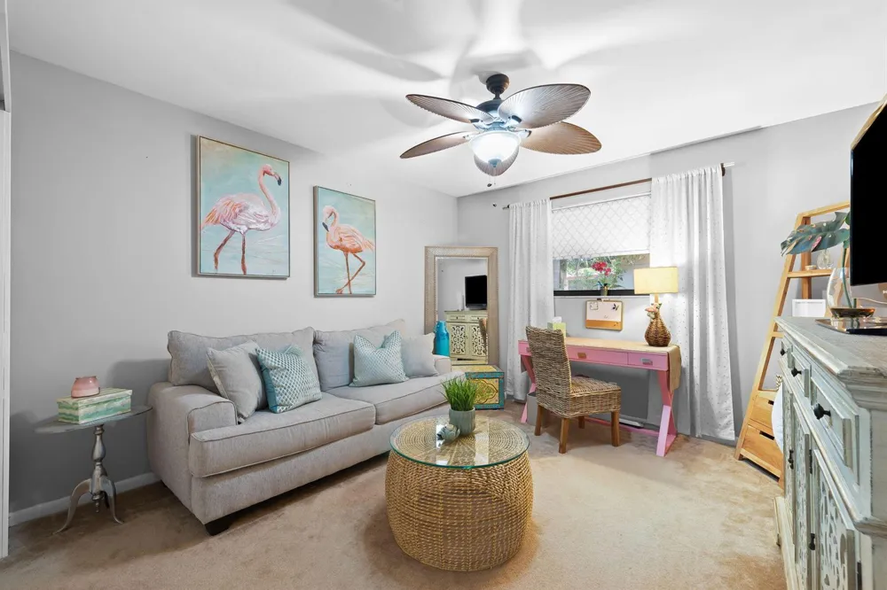1230 TAYLOR STREET Hollywood, FL 33019