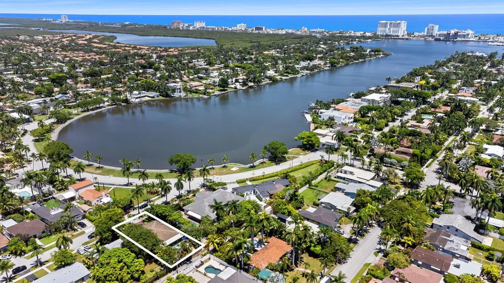 1230 TAYLOR STREET Hollywood, FL 33019
