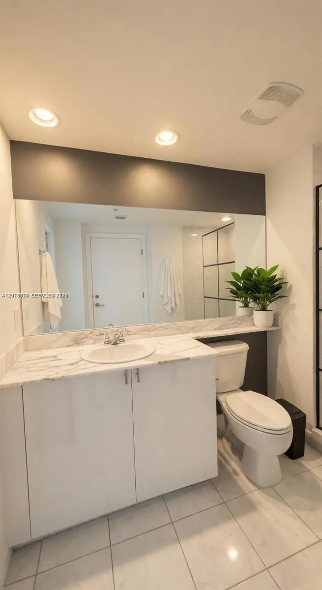 2775 NE 187th St #609 Aventura, FL 33180