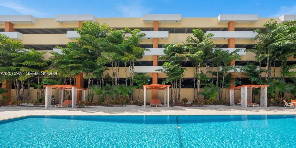 2775 NE 187th St #609 Aventura, FL 33180