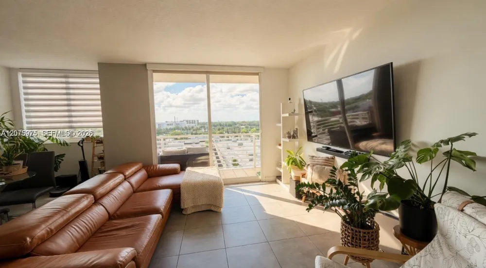 2775 NE 187th St #609 Aventura, FL 33180