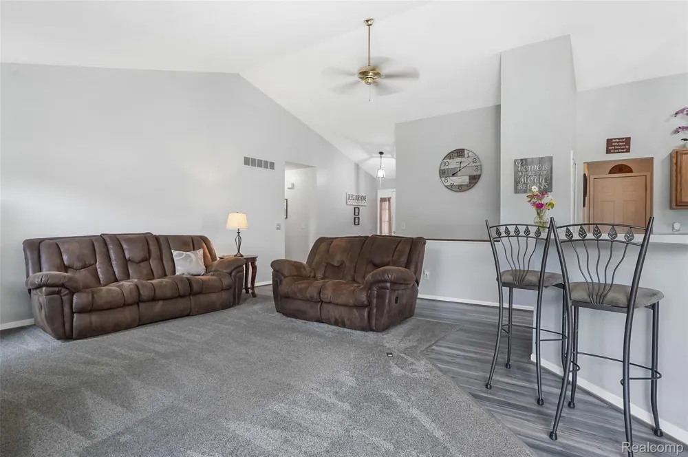 2905 Saddlebrook Court Putnam Township, MI 48169
