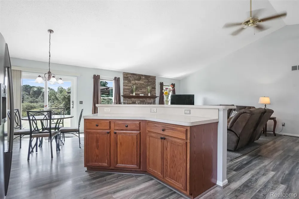 2905 Saddlebrook Court Putnam Township, MI 48169