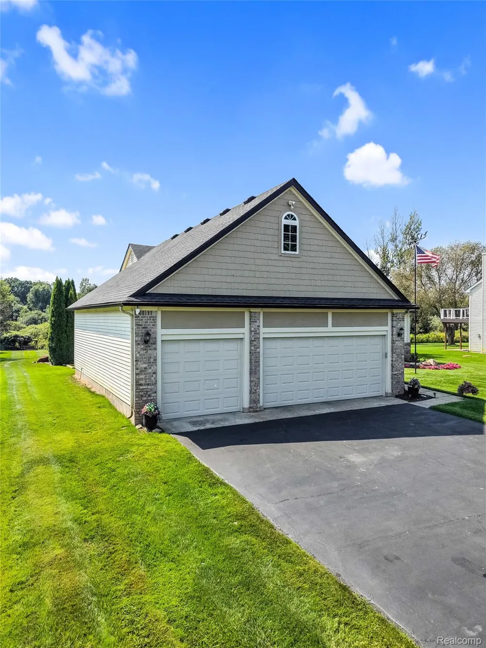 2905 Saddlebrook Court Putnam Township, MI 48169