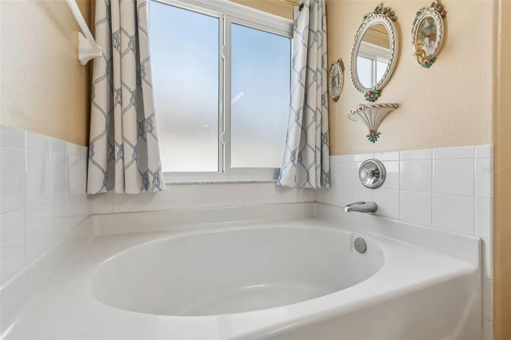 12803 LONGCREST DRIVE Riverview, FL 33579