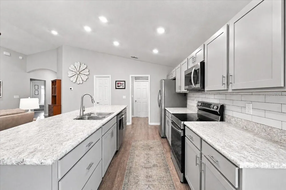 7342 LIBERTY ROAD Lakeland, FL 33809