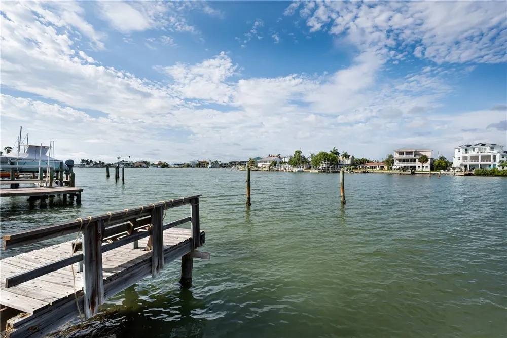 14035 E PARSLEY DRIVE Madeira Beach, FL 33708