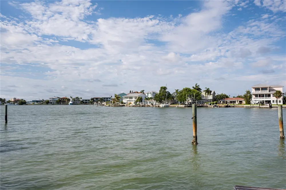 14035 E PARSLEY DRIVE Madeira Beach, FL 33708