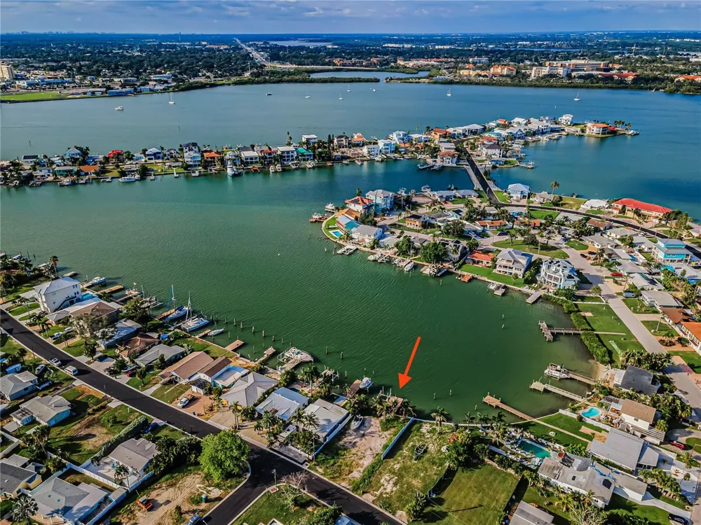 14035 E PARSLEY DRIVE Madeira Beach, FL 33708