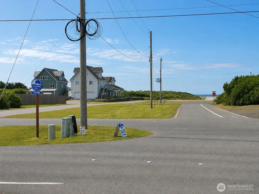 549 Point Brown Avenue SW Ocean Shores, WA 98569