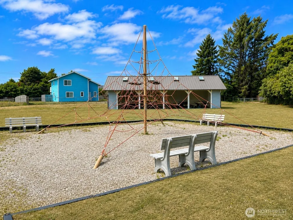 549 Point Brown Avenue SW Ocean Shores, WA 98569