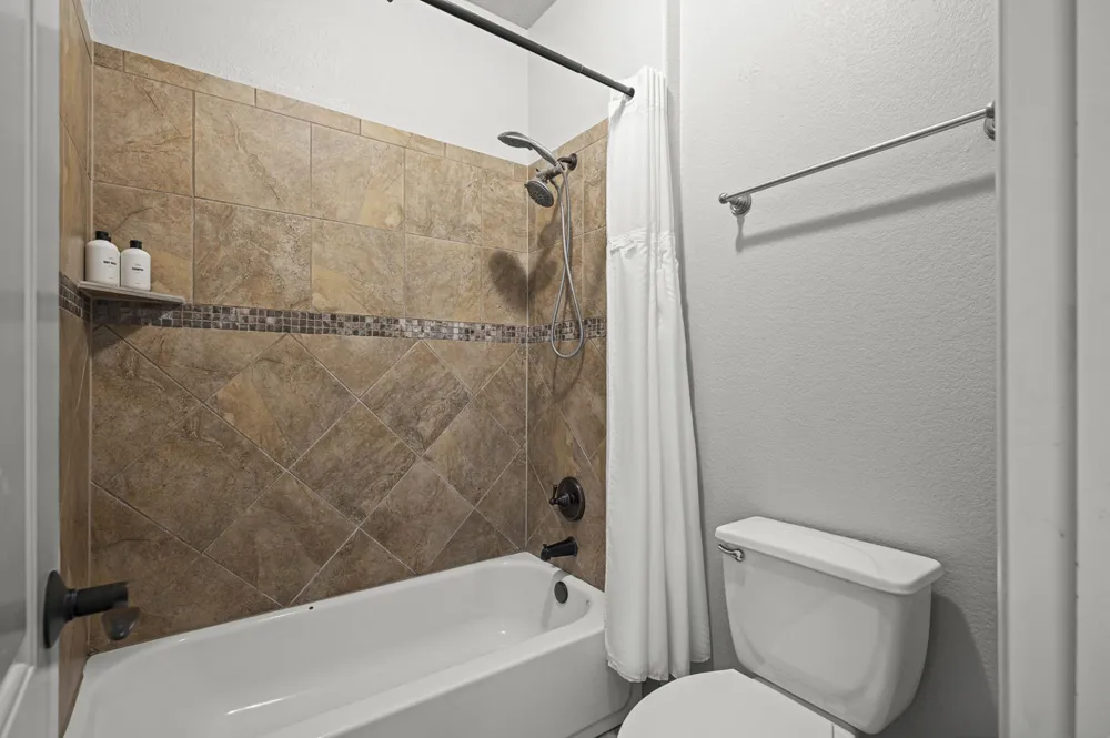 5001 McIntyre Circle Austin, TX 78734