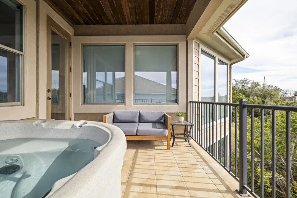 5001 McIntyre Circle Austin, TX 78734