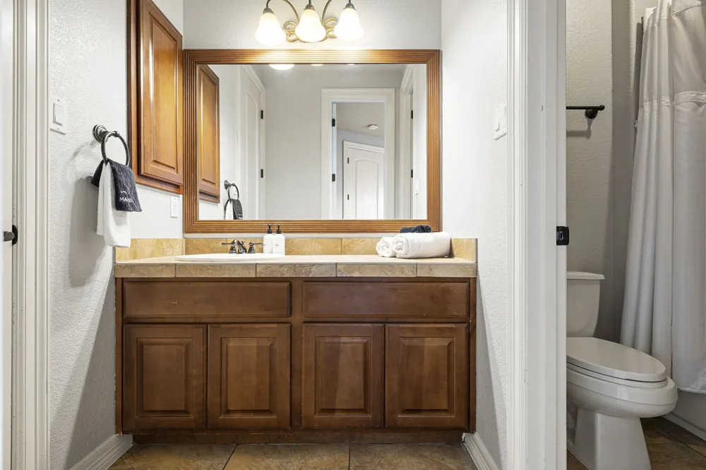 5001 McIntyre Circle Austin, TX 78734